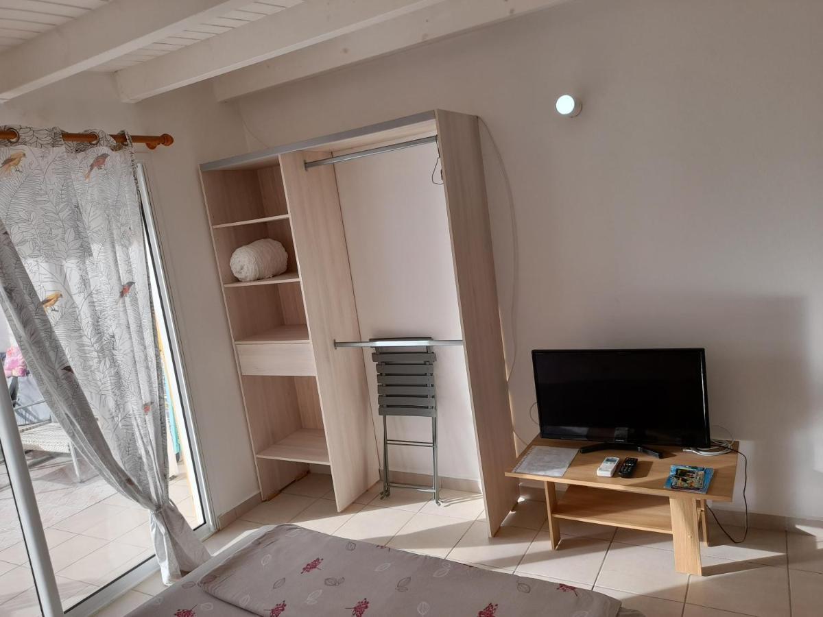 Le Studio De Jeannine Apartment Capesterre-Belle-Eau Exterior foto